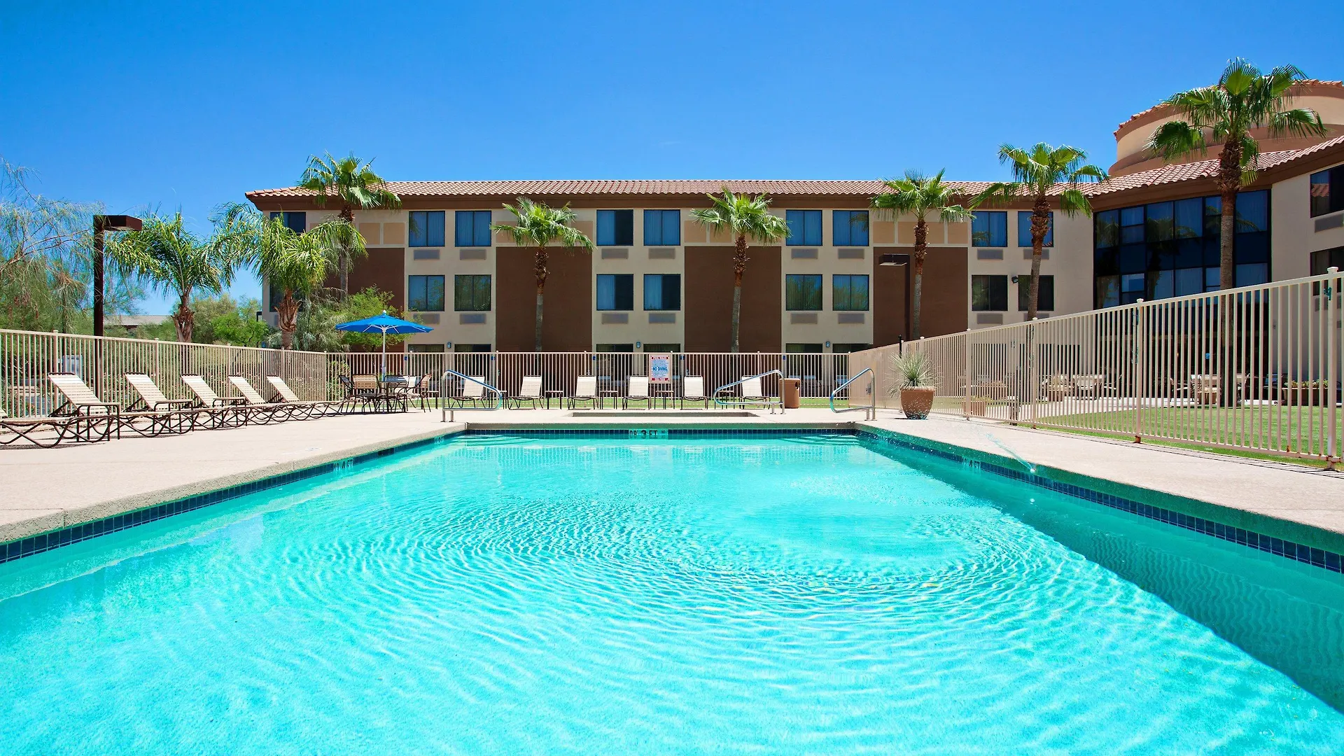 Holiday Inn Express Scottsdale North By Ihg Hotel
